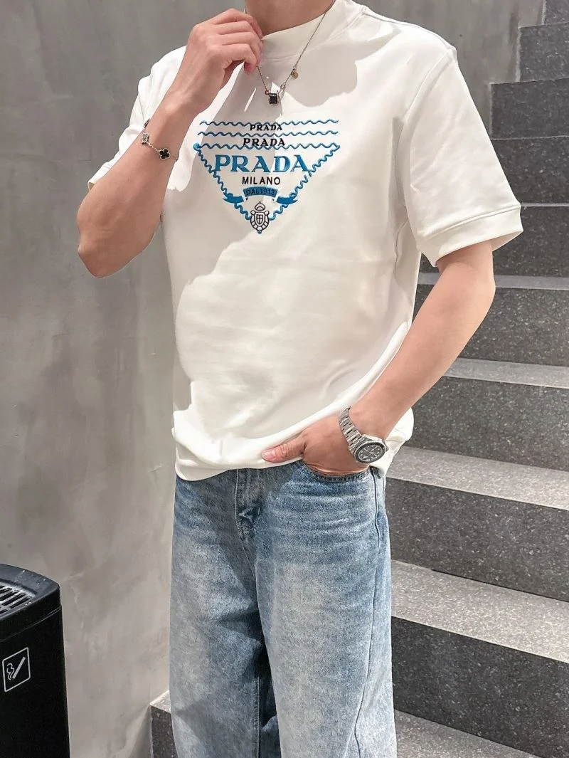 Prada T-Shirts Elegant 168538