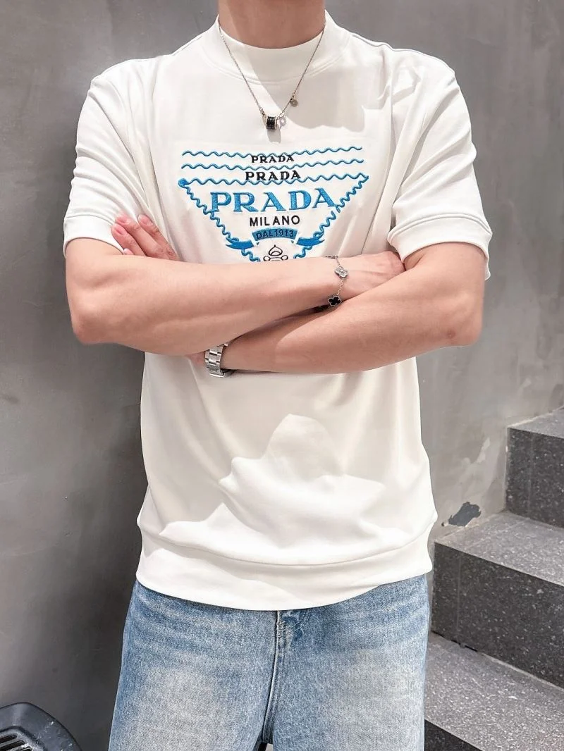 Prada T-Shirts Elegant 168538