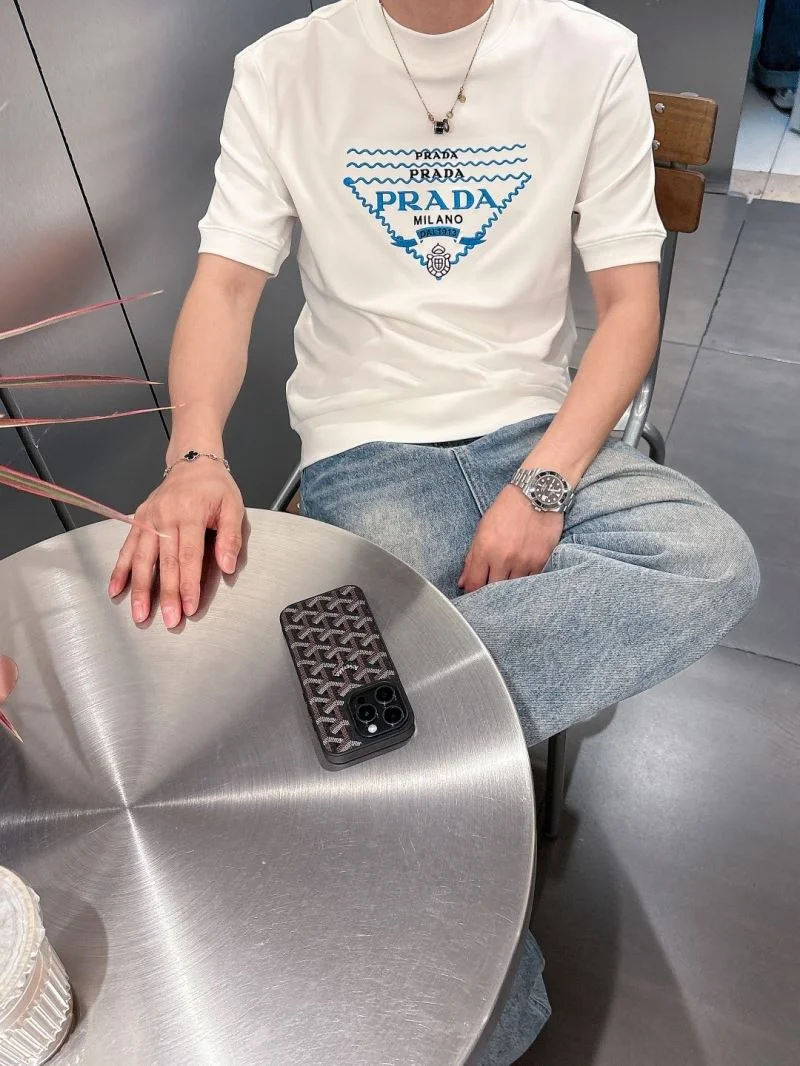Prada T-Shirts Elegant 168538