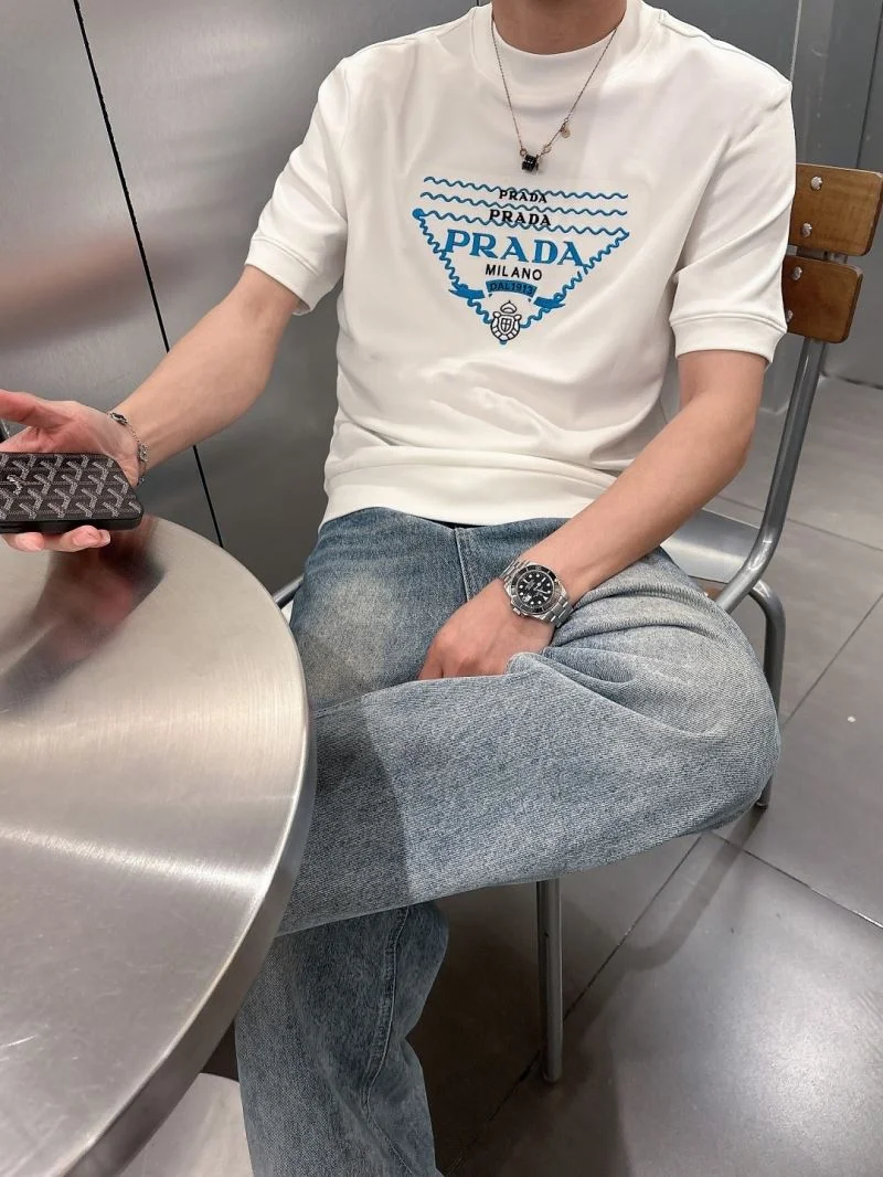 Prada T-Shirts Elegant 168538
