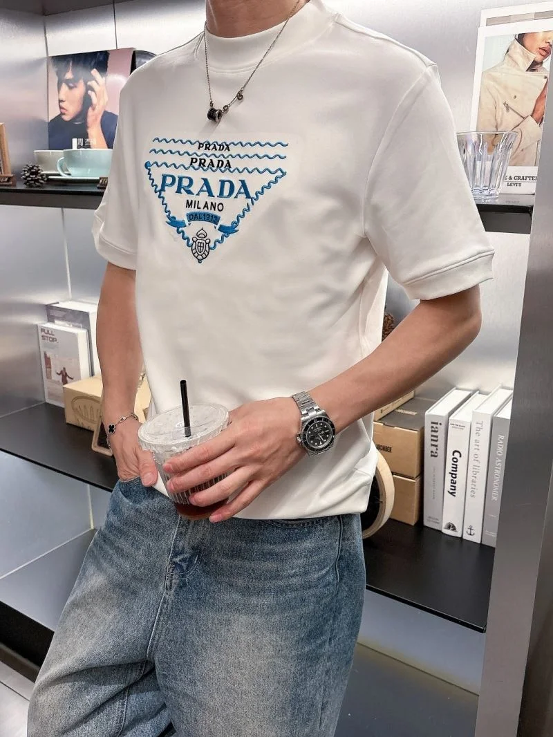 Prada T-Shirts Elegant 168538