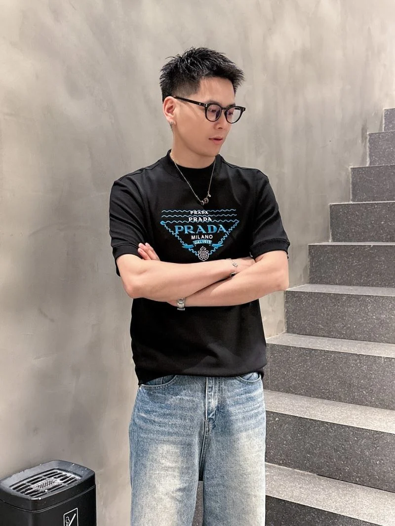 Prada T-Shirts Seasonal 168548