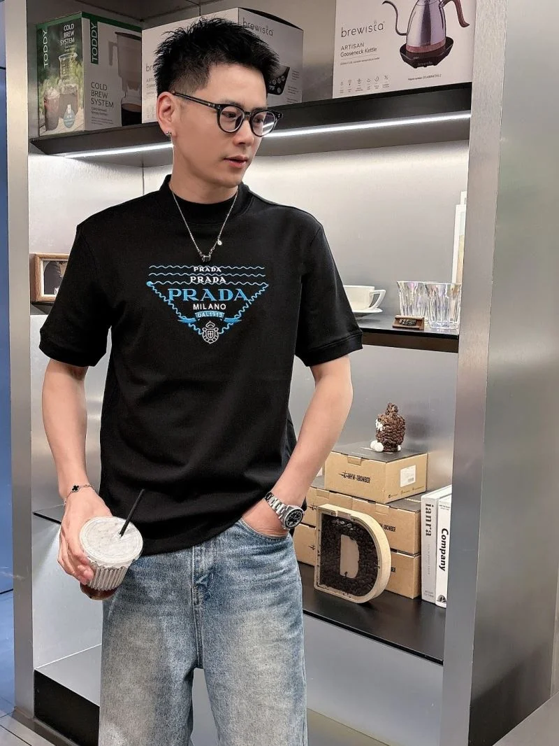 Prada T-Shirts Seasonal 168548