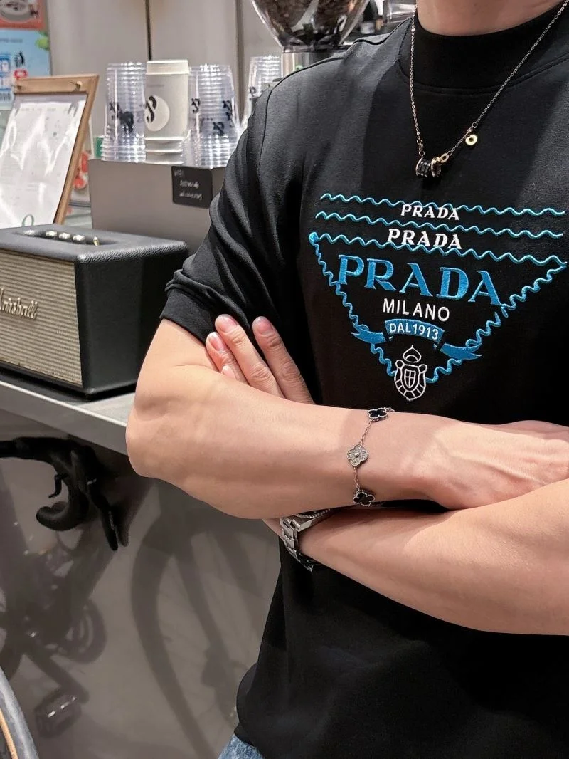 Prada T-Shirts Seasonal 168548