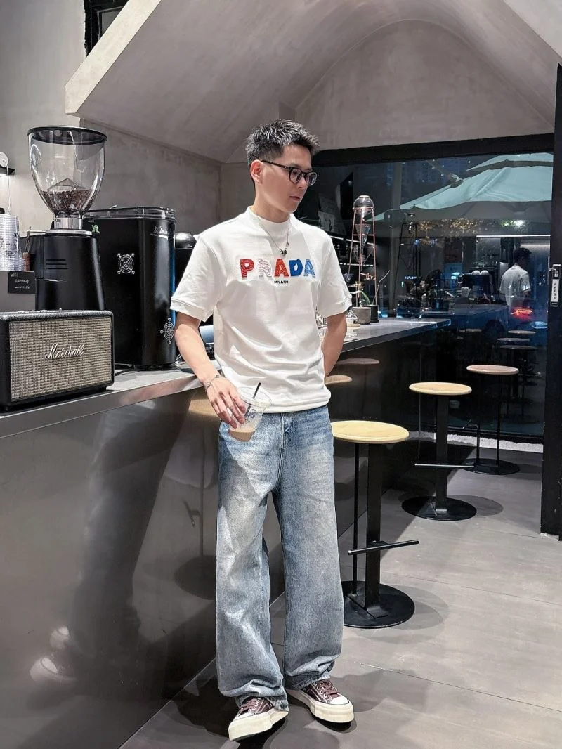 Unique Prada T-Shirts 168546