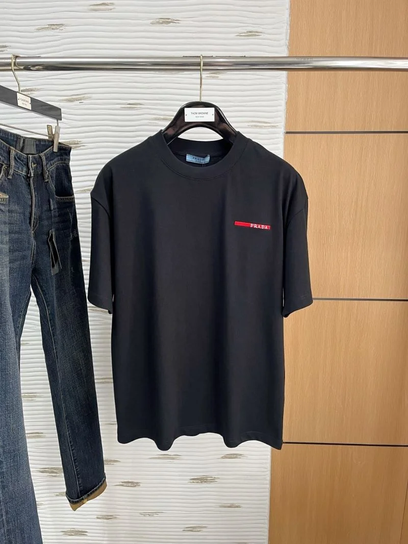 UrbanChic Prada T-Shirts 168526