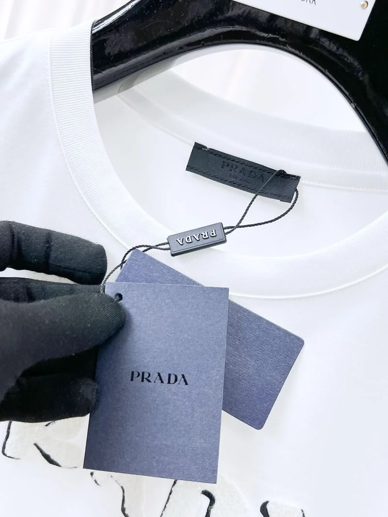 Casual Prada T-Shirts 168534