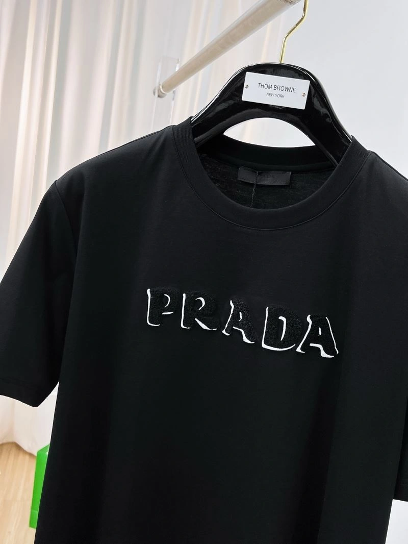 ModernLook Prada T-Shirts 168606