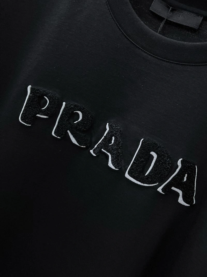 ModernLook Prada T-Shirts 168606