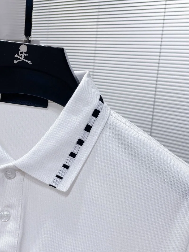 Prada T-Shirts Minimalist 168536