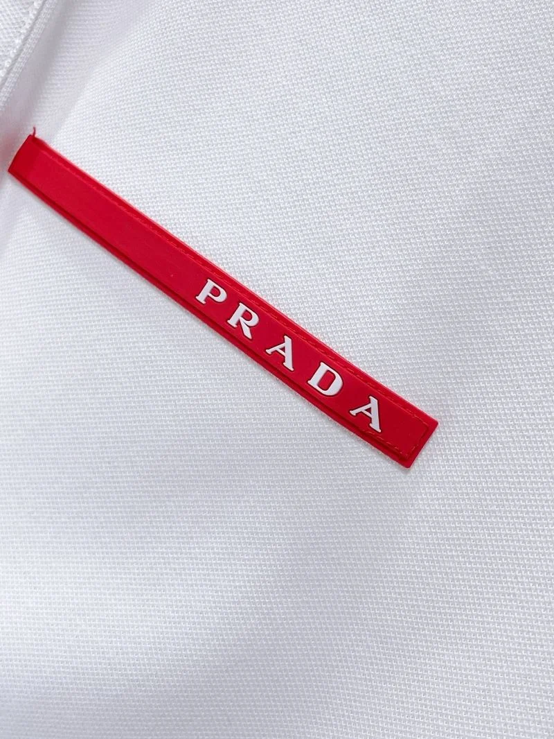 Prada T-Shirts Minimalist 168536