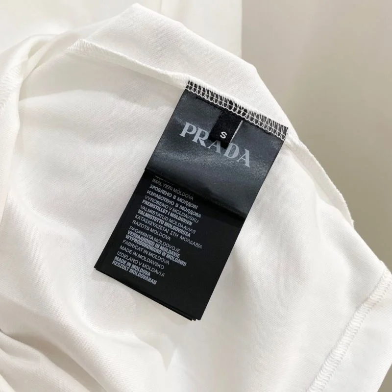 Prada T-Shirts Cozy 168541