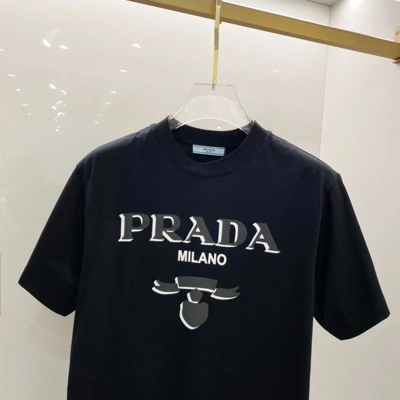 Seasonal Prada T-Shirts 168540