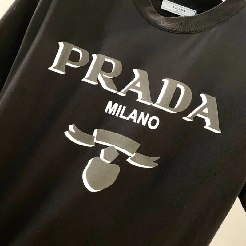 Seasonal Prada T-Shirts 168540