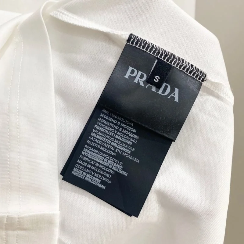Cozy Prada T-Shirts 168544