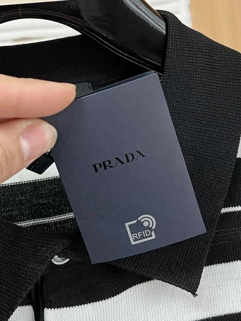 WrinkleFree Prada T-Shirts 168522