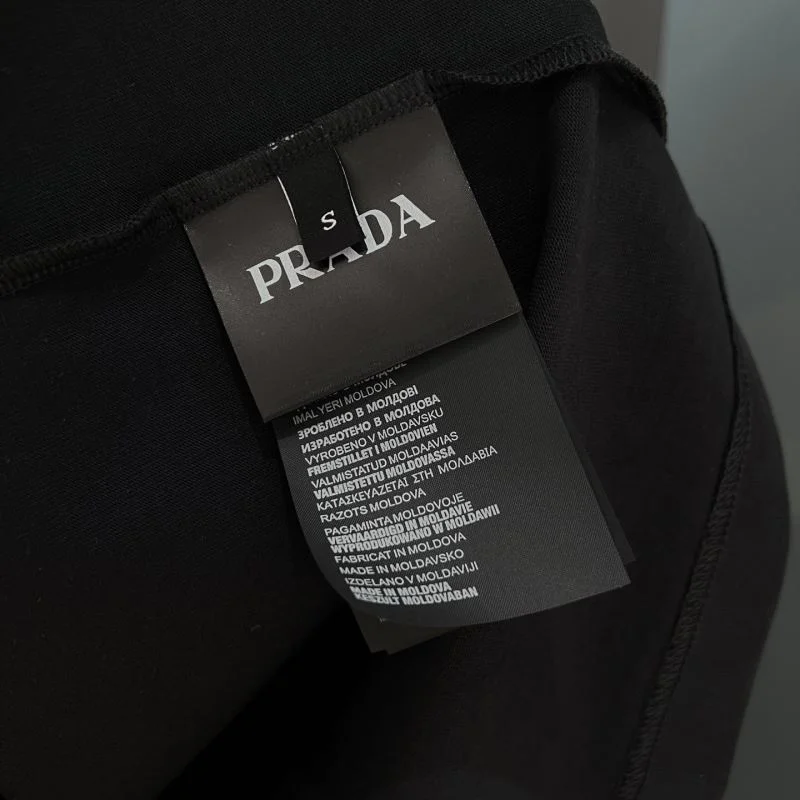 Prada T-Shirts Compact 168543