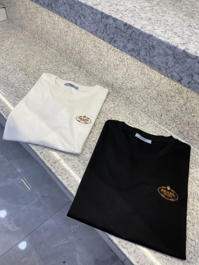 FashionForward Prada T-Shirts 168504