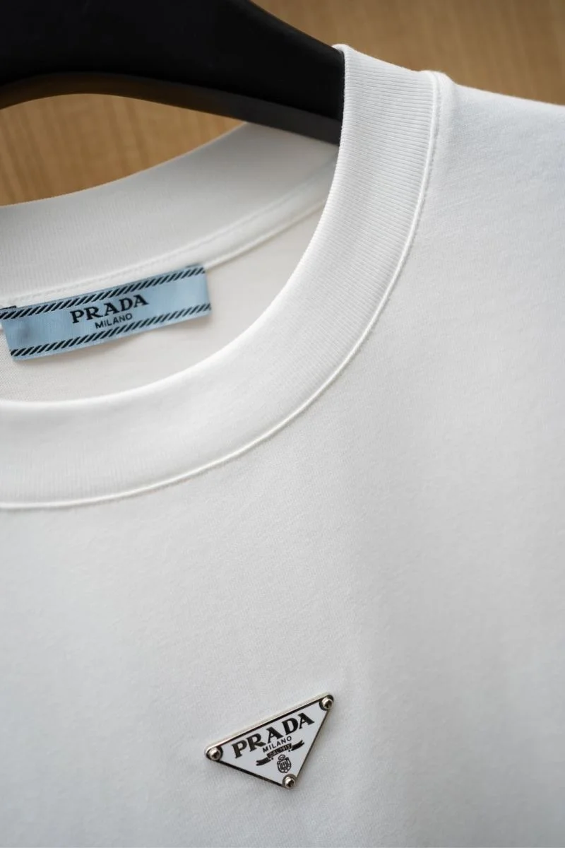 Functional Prada T-Shirts 168495