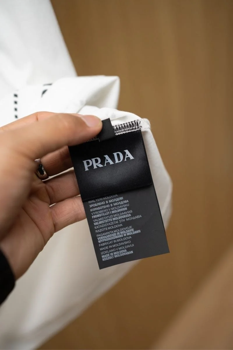 Functional Prada T-Shirts 168495