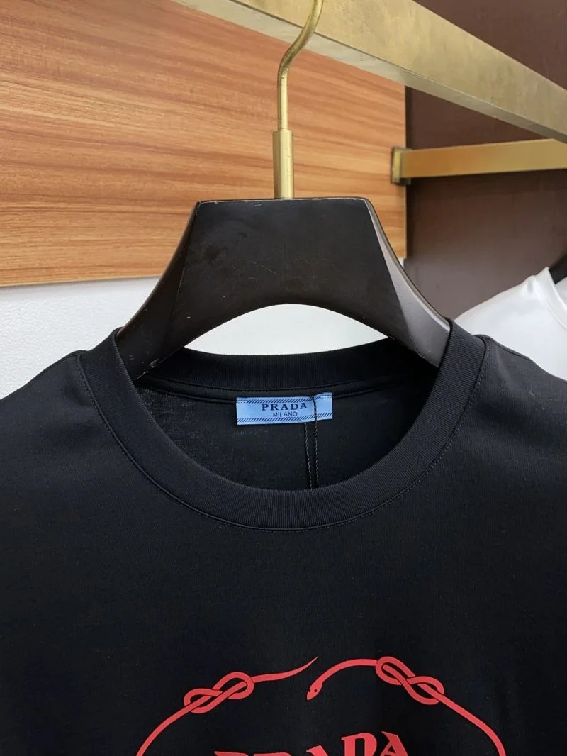 Prada T-Shirts Casual 168523