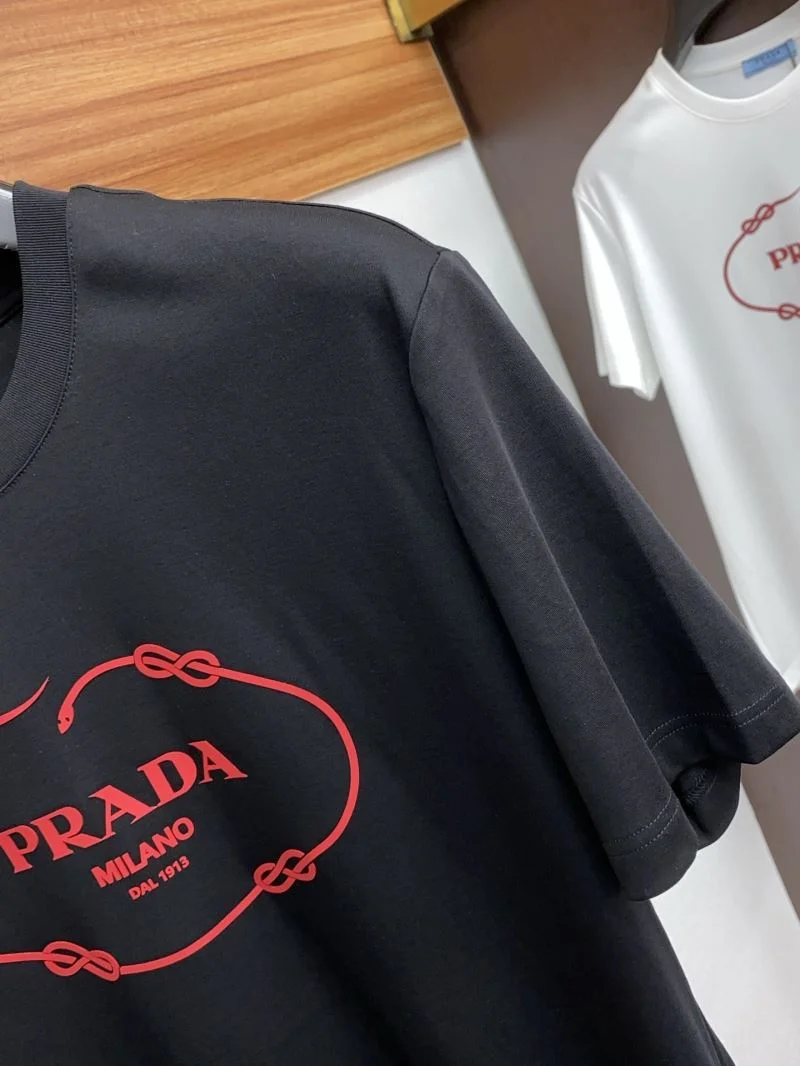 Prada T-Shirts Casual 168523