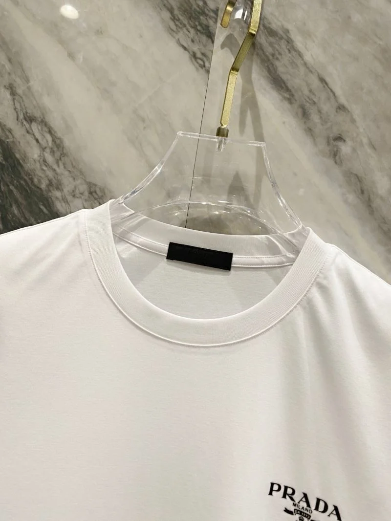 Stylish Prada T-Shirts 168518