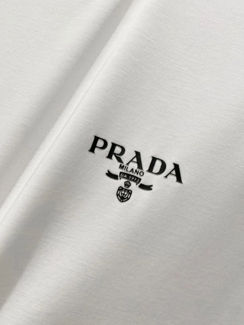 Stylish Prada T-Shirts 168518