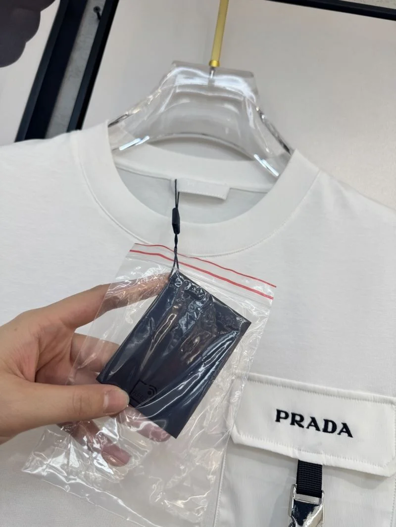 Prada T-Shirts Trendsetting 168474