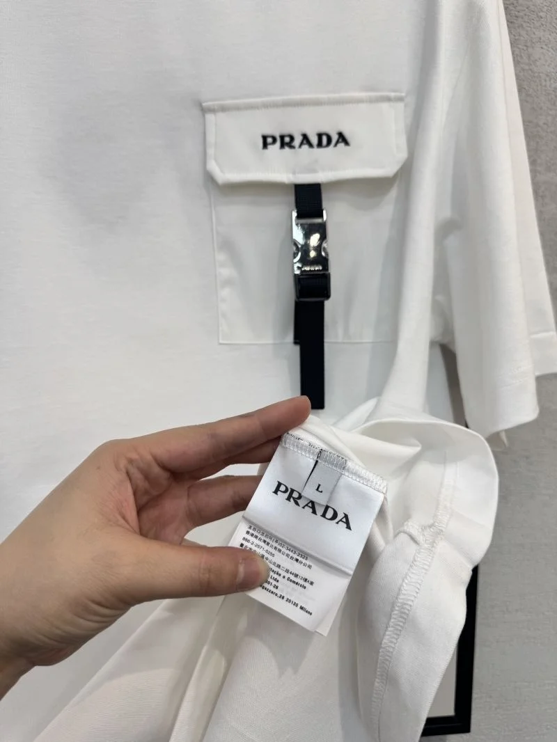 Prada T-Shirts Trendsetting 168474