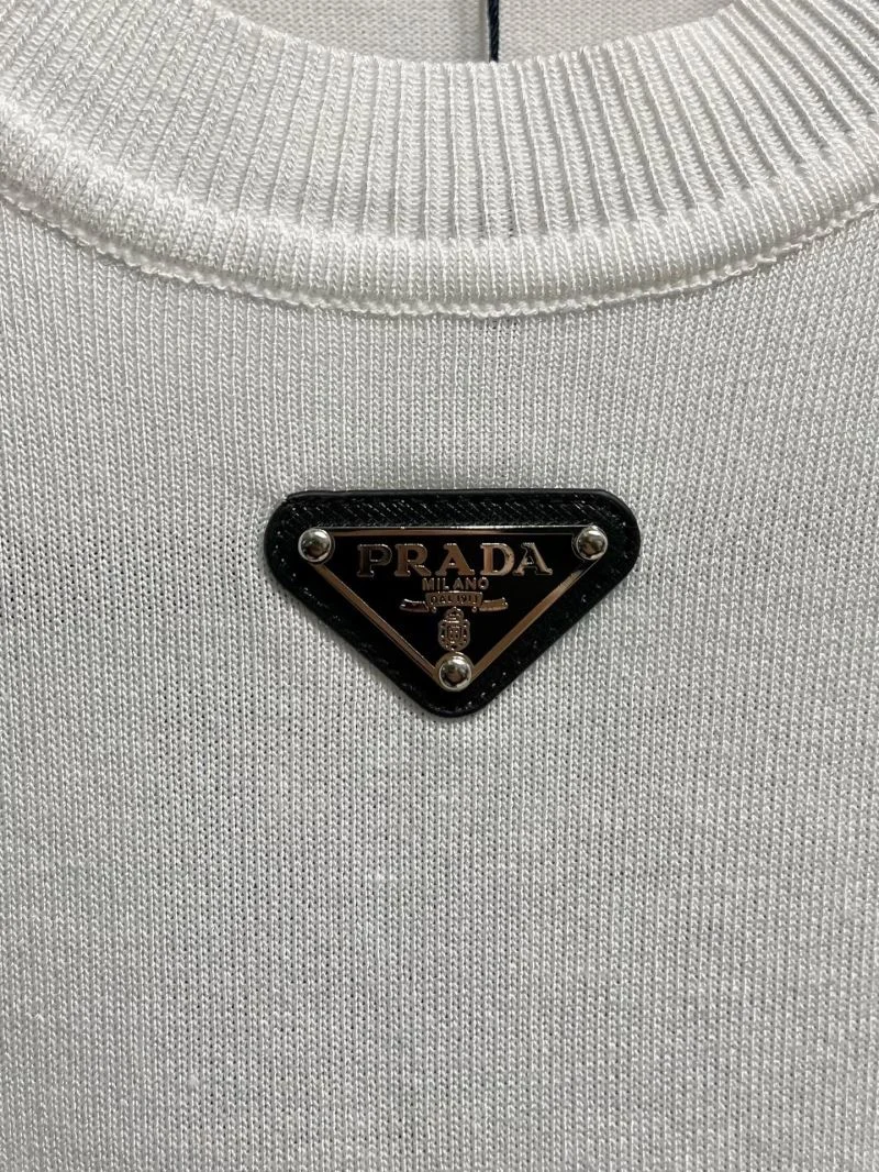 Sophisticated Prada T-Shirts 168464