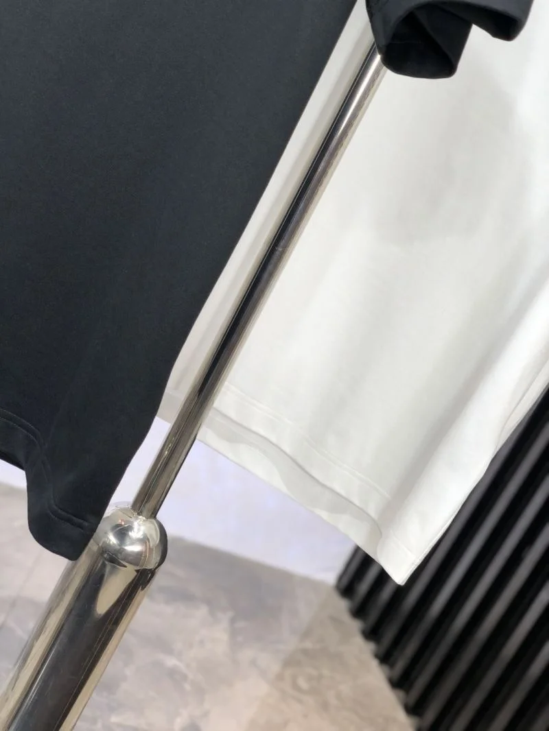 WellDesigned Prada T-Shirts 168530