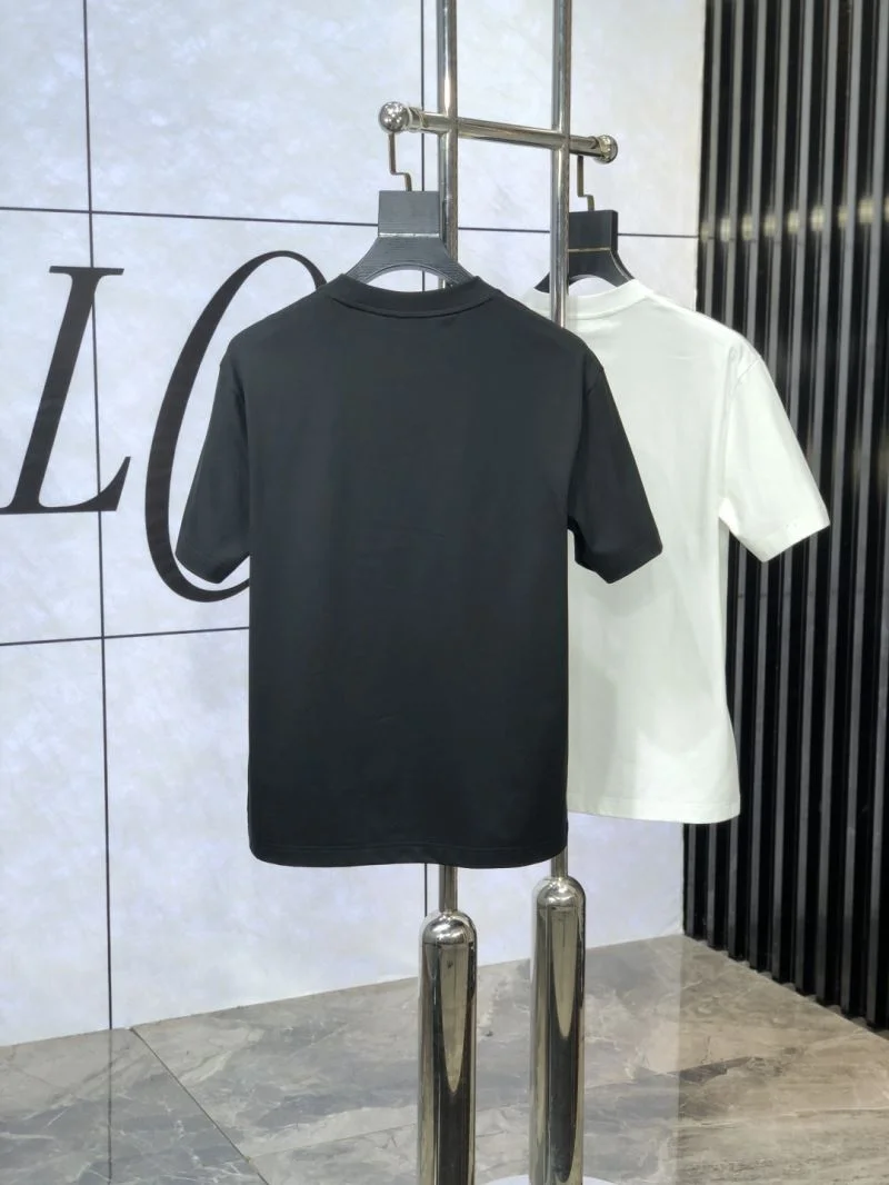 WellDesigned Prada T-Shirts 168530
