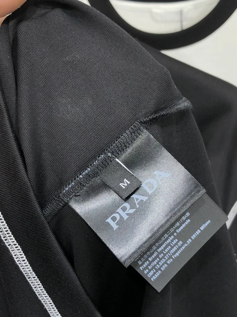 Prada T-Shirts Vibrant 168455
