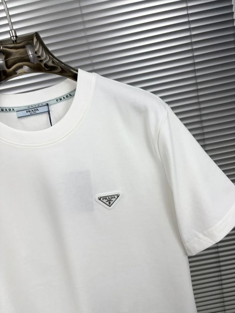 Sustainable Prada T-Shirts 168445