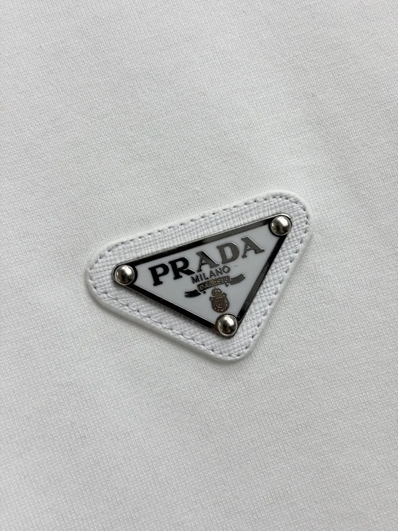 Sustainable Prada T-Shirts 168445