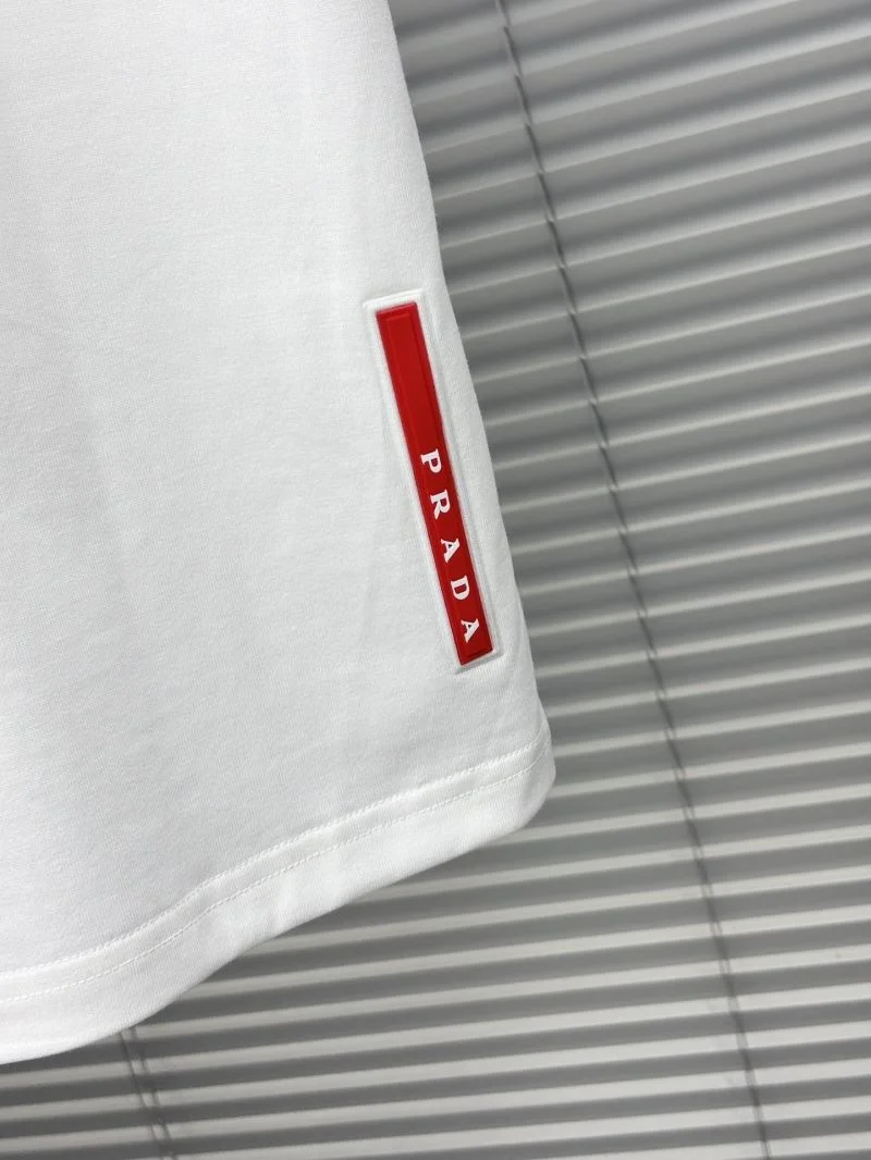 Sustainable Prada T-Shirts 168445