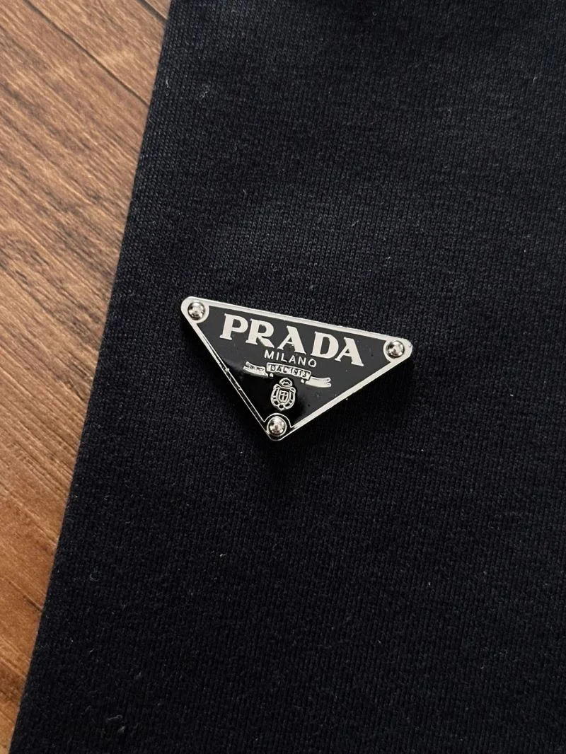 Bold Prada T-Shirts 168426
