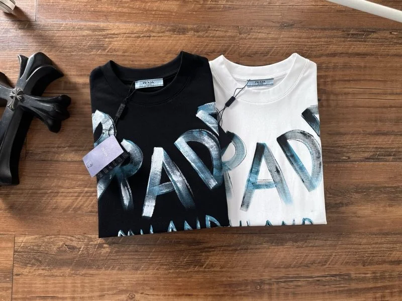 Prada T-Shirts FreshLook 168429