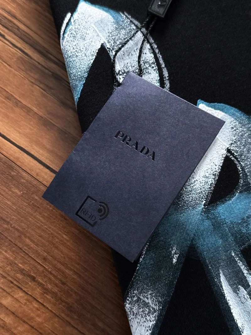 Prada T-Shirts FreshLook 168429