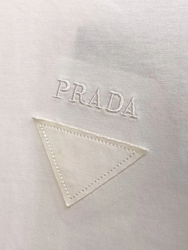 Flexible Prada T-Shirts 168479