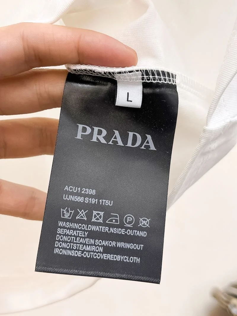 Flexible Prada T-Shirts 168479