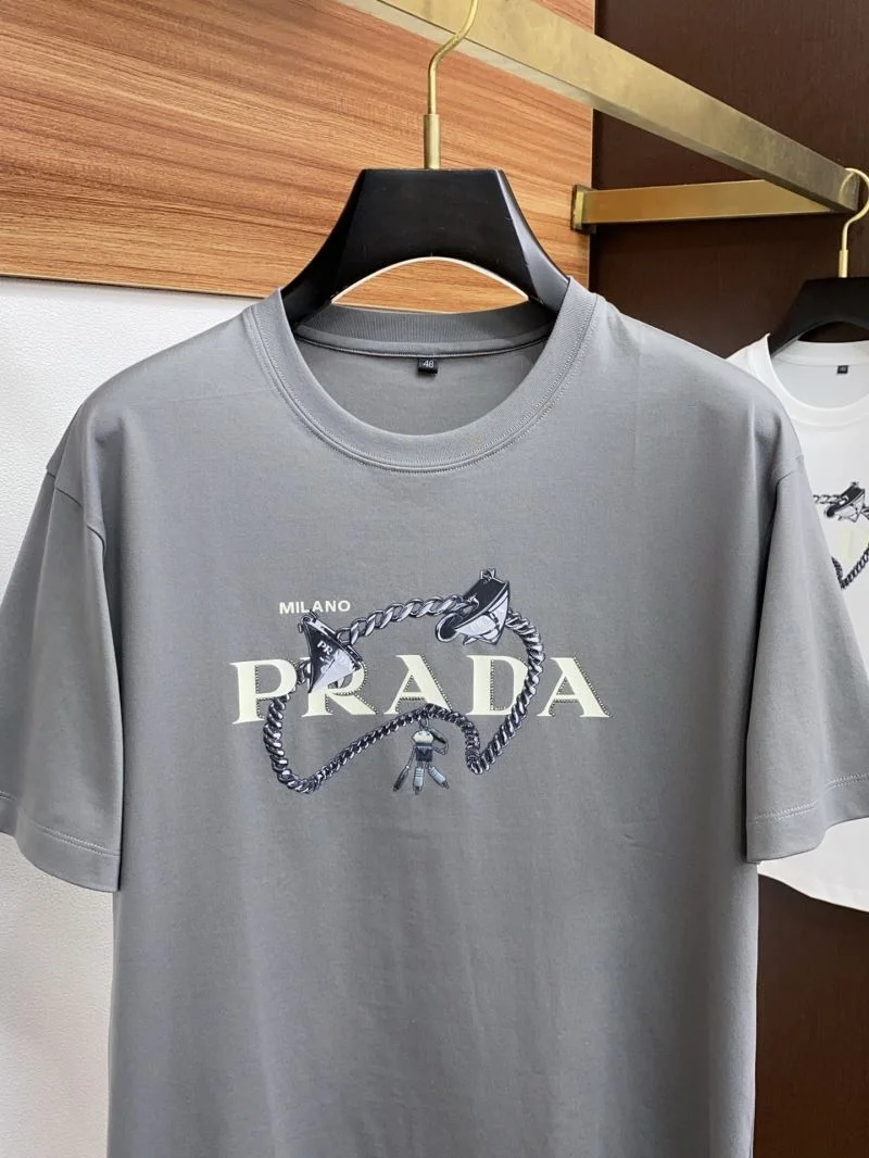 Upgraded Prada T-Shirts 168434