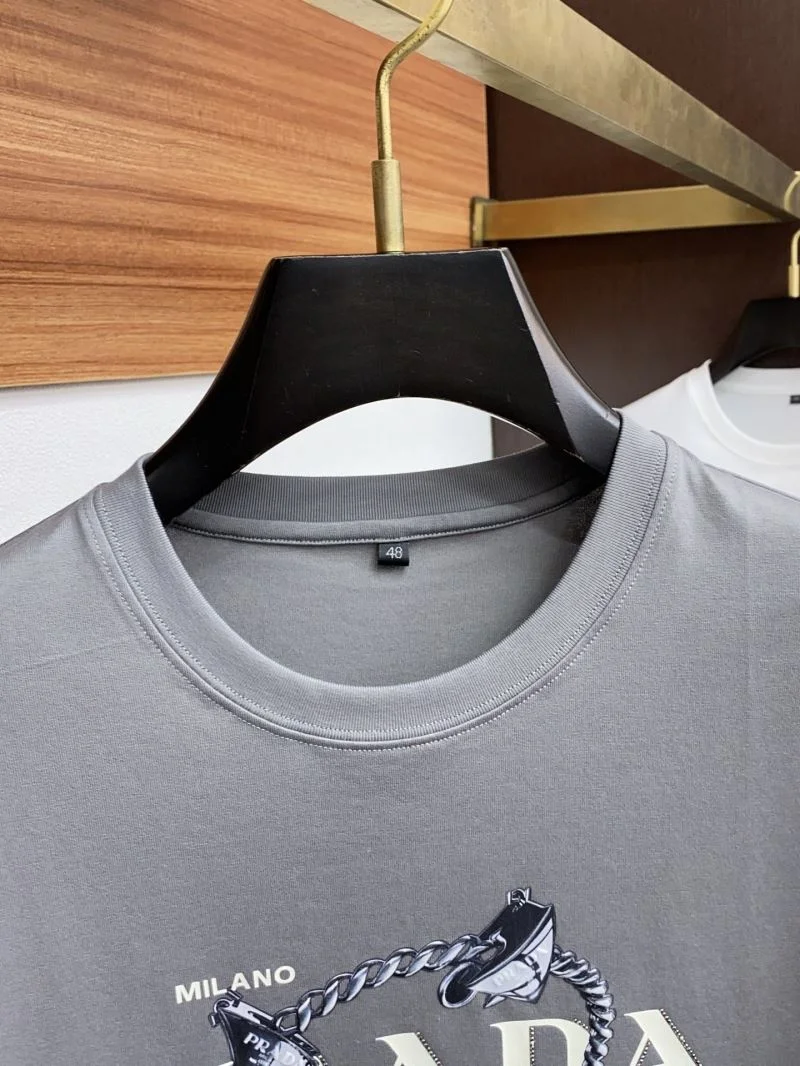 Upgraded Prada T-Shirts 168434
