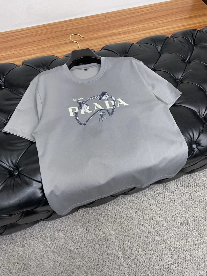 Upgraded Prada T-Shirts 168434