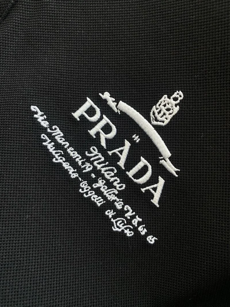 SmoothTexture Prada T-Shirts 168428