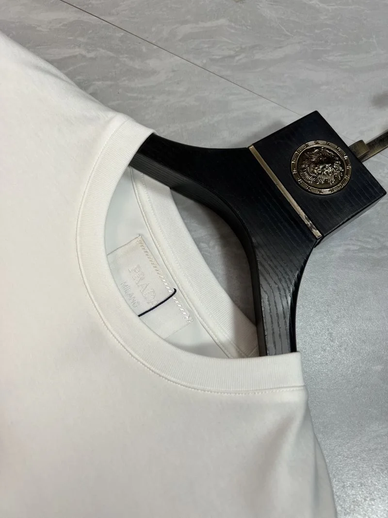 Soft Prada T-Shirts 168453