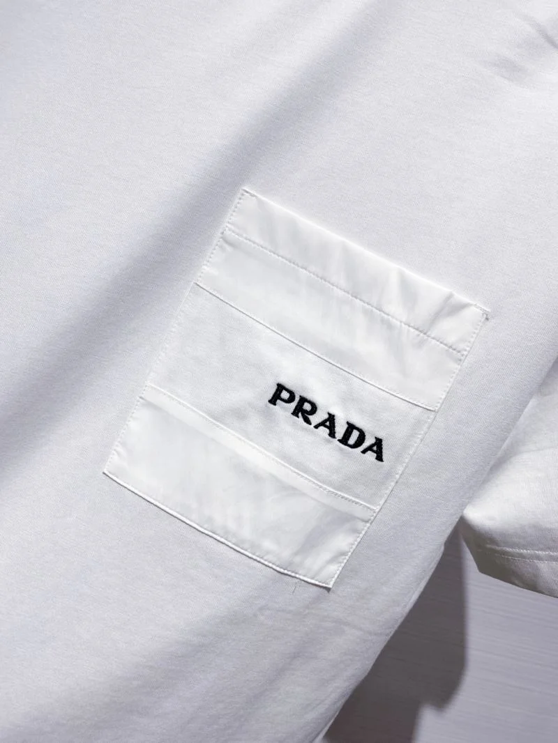 EyeCatching Prada T-Shirts 168410