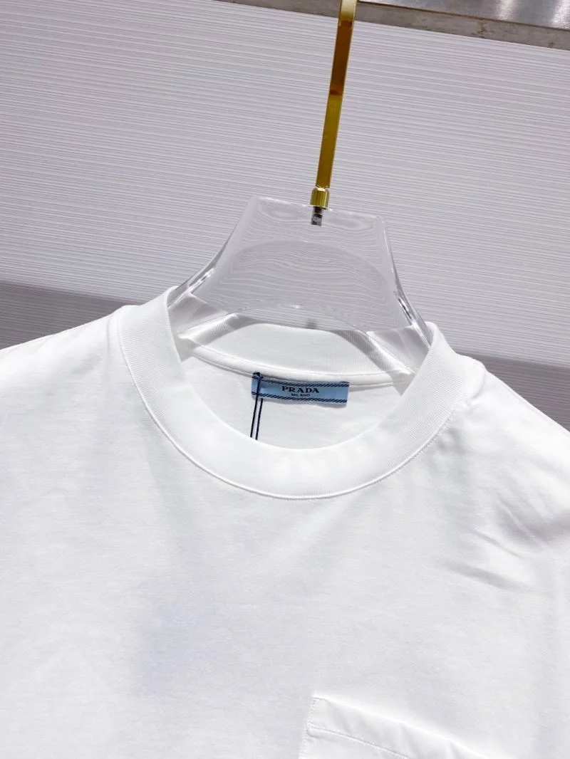EyeCatching Prada T-Shirts 168410