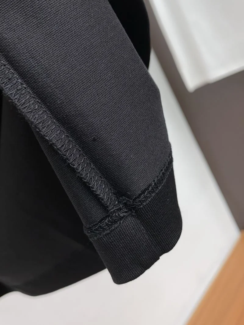 Packable Prada T-Shirts 168407